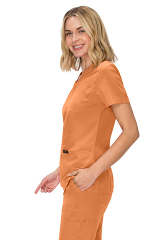 Jessica Simpson Women's Fashion 3-Pocket Scrub Top with Side Zipper Storage