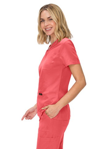 Jessica Simpson Women's Fashion 3-Pocket Scrub Top with Side Zipper Storage
